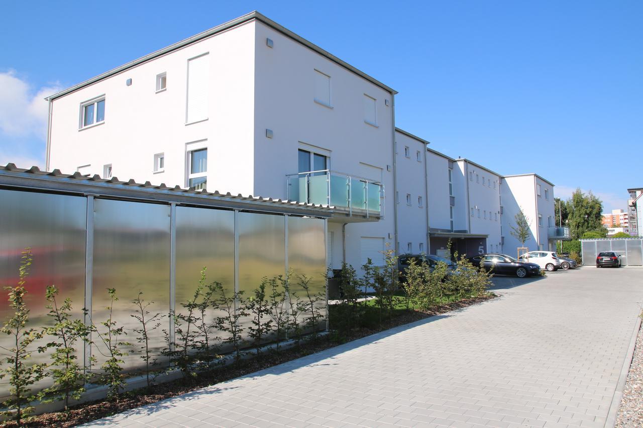 Living Neuburg Aparthotel Neuburg an Der Donau Exterior photo